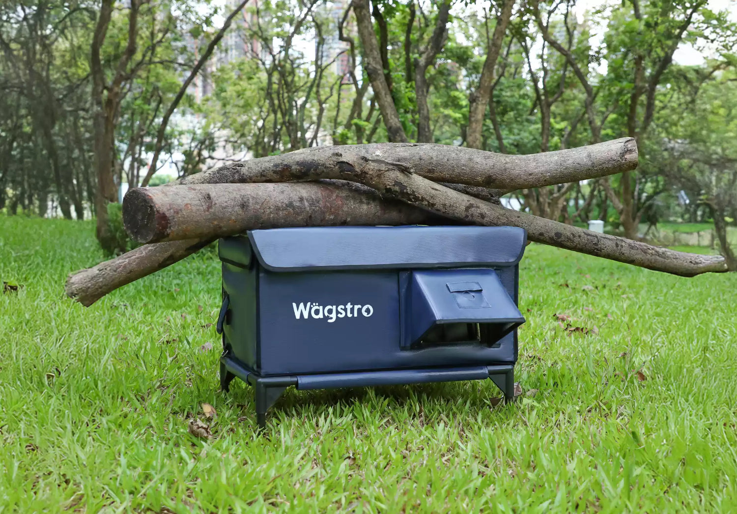 Wagstro outdoor cat shelter supporting heavy logs, showcasing its strong frame and 150 lbs weight capacity for durability and pet safety.